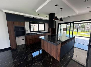 CRP-CRP-2883_2 · Casa 4 Ambientes. | Lote Al 100