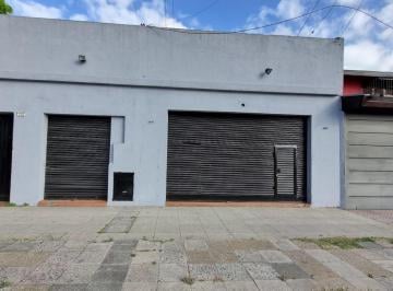 Terreno · 253m² · Terreno en Venta con Depto y Local Comercial a Reciclar Banfield