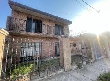 Casa · 193m² · 6 Ambientes · 1 Cochera · Se Vende Casa en Las Palmas