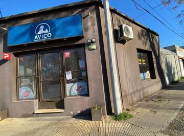 Local comercial · 70m² · 4 Ambientes · Local Mas Piscina