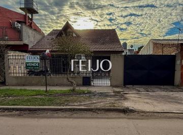 RFP-RFP-1531_2 · Casa 3 Ambientes. | Mercedes Al 1400