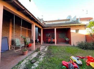 Casa de 5 ambientes, La Matanza · Casa en PH 5 Ambientes en Venta Ramos Mejia