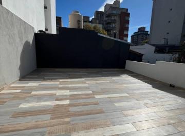PH de 3 ambientes, Tres de Febrero · PH Reciclado a Nuevo 3 Ambientes con Terraza Propia Sin Expensas.