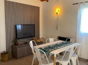 Casa de 6 ambientes, Tupungato · Amplia Casa Familiar en Zona Residencial - Lista Para Mudarse
