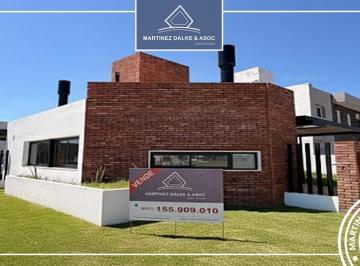 Casa · 96m² · 3 Ambientes · 2 Cocheras · Quebradas de Manantiales - Duplex Premium de Una Sola Planta!