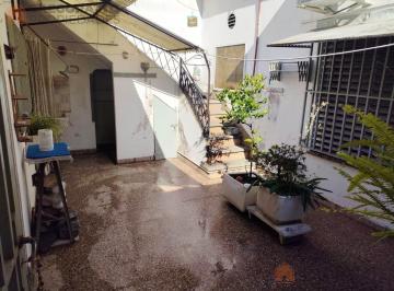 Casa · 160m² · 4 Ambientes · 2 Cocheras · Venta Casa 3 Amb Cochera y Local
