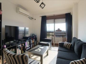 Departamento · 49m² · 2 Ambientes · Amplio 2 Ambientes con Balcón en Lanús Oeste