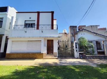 PH · 90m² · 4 Ambientes · Venta PH Dos Plantas Temperley