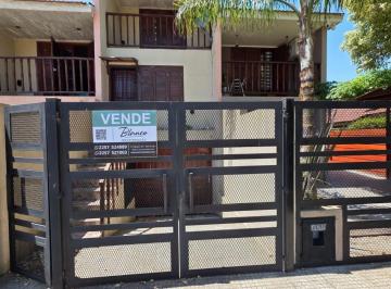 Departamento · 160m² · 4 Ambientes · Ideal Triplex en Barrio San Rafel Para Vivienda Permanente.