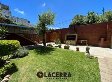 Casa · 90m² · 3 Ambientes · 3 Cocheras · Casa 3 Ambientes en Venta en San Andrés Apto Credito