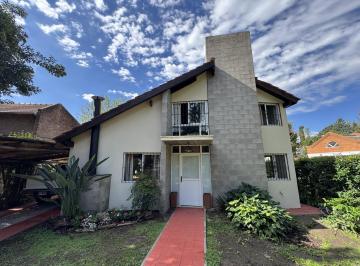 Casa · 130m² · 5 Ambientes · 2 Cocheras · Venta Casa Barrio El Jaguel Pilar