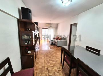 Departamento · 79m² · 4 Ambientes · 1 Cochera · Venta Departamento 4 Ambiemtes en Almagro con Balcon y Cochera - Apto Credito