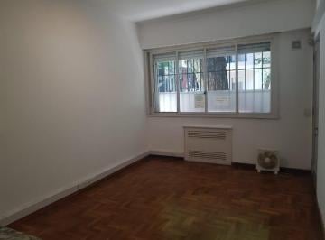 Casa de 8 ambientes, Caballito · A 1 Cuadra de Av La Plata, 2 de Av Rivadavia (Subte A) y 3 del Parque Rivadavia