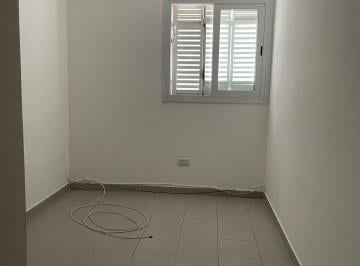 DORMITORIO 2 · Alquiler Amplio Dpto. Tres Dorm.