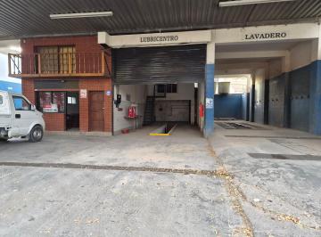 Local comercial de 4 ambientes, Neuquén · Alquilo Lavadero y Lubricentro de Autos, Camiones, con Oficinas y Privados.