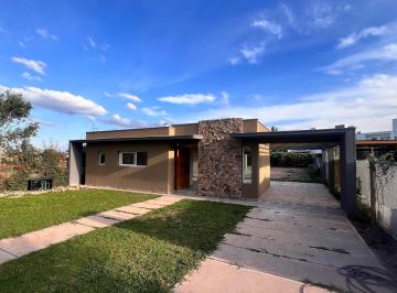 Casa de 4 ambientes, Mayor Drummond · Venta Casa Barrio Ayres de Fader