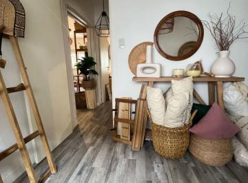 Casa · 62m² · 3 Ambientes · Venta de Casa Dos Dorm. Totalmente Reciclada