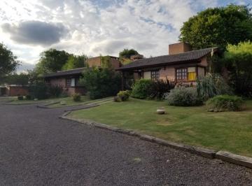 Quinta vacacional , Santa Rosa de Calamuchita · Complejo de Cabañas en Venta en Santa Rosa de Calamuchita