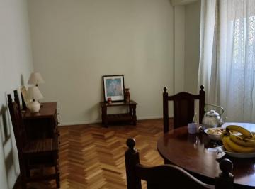 Departamento · 52m² · 3 Ambientes · Departamento en Venta - 2 Dorm. 1 Baño - 52 m² - Flores
