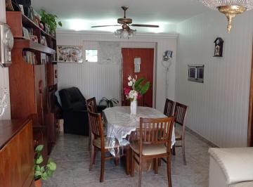 Departamento · 110m² · 4 Ambientes · Departamento - Flores