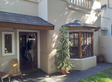 PH · 120m² · 5 Ambientes · 1 Cochera · PH en Venta - 3 Dorm. 2 Baños - Cochera - 200 m² - Villa Lynch