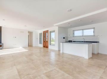 Casa · 125m² · 5 Ambientes · 2 Cocheras · Casa en Alquiler 3 Dormi Barrio Privado Brandsen