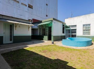 Casa · 230m² · 5 Ambientes · Casa con Taller - Pileta en Venta 5 Amb. La Tablada