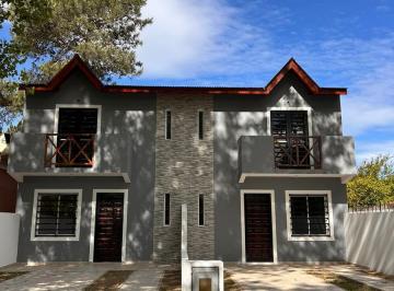 PH · 110m² · 3 Ambientes · 1 Cochera · PH en Venta - 2 Dorm. 2 Baños - Cocheras - 240 m² - Mar del Tuyú