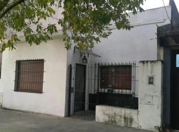 PH · 170m² · 4 Ambientes · PH en Venta - 3 Dorm. 1 Baño - 170 m² - Villa Pueyrredón