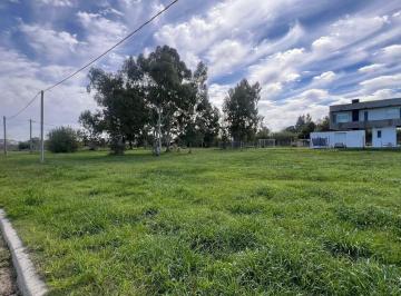 Terreno · 704m² · Barrio Don Guido 139 y 509, Lotes en Venta en Hernández