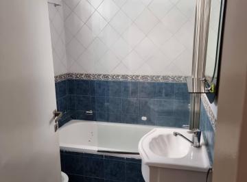 Departamento de 3 ambientes, Chacarita · Luminoso 3 Ambientes con Balcon Al Frente