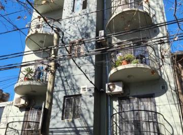 Departamento · 60m² · 3 Ambientes · 1 Cochera · Departamento en Venta - Caseros