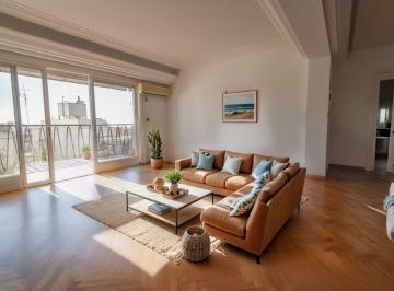 Living · Recoleta 4 Ambientes Venta 181 m². Escritorio, Dependencia, Cochera Fija y Baulera.