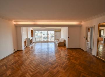 Living · Recoleta 4 Ambientes Venta 181 m². Escritorio, Dependencia, Cochera Fija y Baulera.