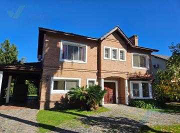 Casa · 180m² · 7 Ambientes · 6 Cocheras · Casa en Alquiler Anual - Barrio Cerrado La Delfina - Fte Al Hospital Austral