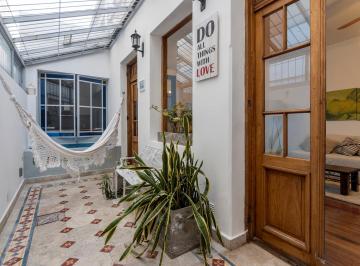 PH de 3 ambientes, Colegiales · Alquiler PH 3 Ambientes Amueblado con Terraza y Parrilla en Colegiales