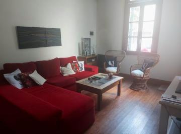 Casa · 120m² · 4 Ambientes · Casa en Venta - 3 Dorm. 2 Baños - 190 m² - Monte Castro, Floresta