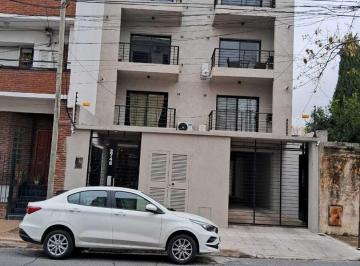 Departamento · 47m² · 2 Ambientes · 1 Cochera · Departamento Semipiso 2 Ambientes C/balcon y Cochera - Valentín Alsina, Lanús