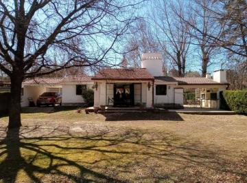Casa · 187m² · 3 Ambientes · 2 Cocheras · Venta Casa 2 Dorm. a m del Rio - Icho Cruz
