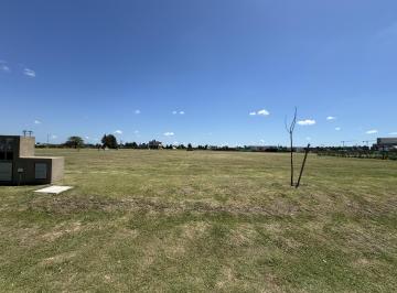 Terreno · 830m² · Lotes en Esquina en Venta en Los Pasos del Jockey 4 Fisherton
