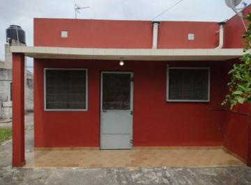 Casa · 49m² · 3 Ambientes · Casa Venta - 2 Dorm. 1 Baño - 175 m² Totales - Banfield