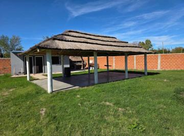 Quinta vacacional · 21m² · 1 Dormitorio · Quinta C/pileta Quincho y Cocina Baño Pontevedra