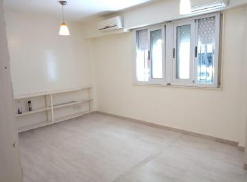 Departamento · 50m² · 2 Ambientes · Alquiler Departamento 2 Amb. P. Baja en Recoleta Patio