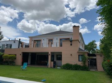 Casa de 5 ambientes, Escobar · Increible Casa Amoblada en Barrio Privado Septiembre - Escobar