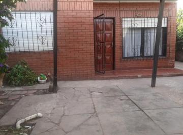 Casa · 150m² · 3 Ambientes · Casa en Venta - 2 Dorm. 2 Baños - Local - Patio - 300 m² - Tortuguitas