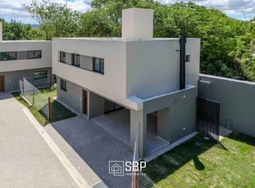 Casa de 5 ambientes, Córdoba · Excelente Calidad - Casa 3 Dorm. a Estrenar | Housing en Arguello