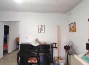Casa · 47m² · 3 Ambientes · 1 Cochera · Casa 3 Ambientes en Glew