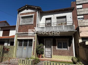 Casa · 138m² · 4 Ambientes · 1 Cochera · Casa en Venta 4 Ambientes Villa Ballester