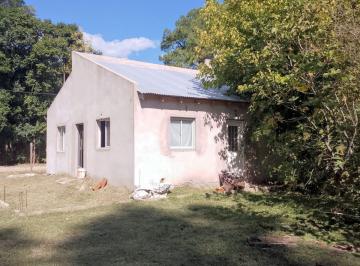 Casa de 3 ambientes, Cañuelas · Casa Quinta en Cañuelas, Barrio Peluffo.