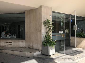 Consultorio de 2 ambientes, Recoleta · Luminosa Oficina o Consultorio en Piso Alto